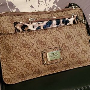 Guess crossbody